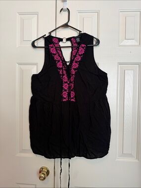 torrid Black Tank Top with Hot Pink Floral Embroidery